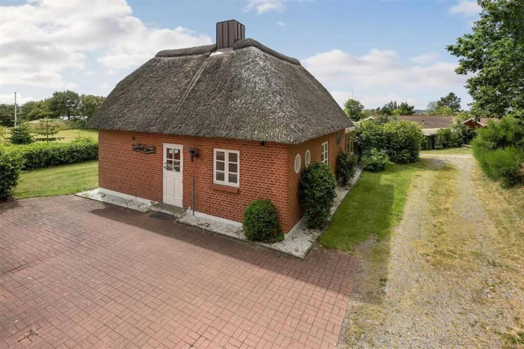 Thatched Holiday Home In Struer, Jutland With A View Kültér fotó