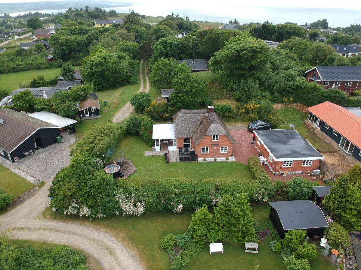 Thatched Holiday Home In Struer, Jutland With A View Kültér fotó